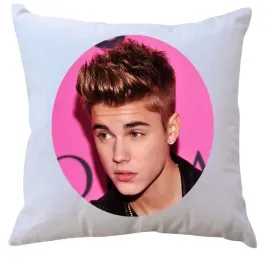 poduszka-justin-bieber-producent