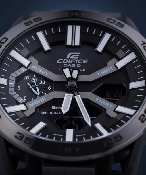 zegarek-meski-casio-edifice-bluetooth-sospensione-material-paska-lateks