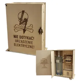 drewniana-skrzynka-dla-elektryka-na-alkohol-07l-prezent-dla-elektryka