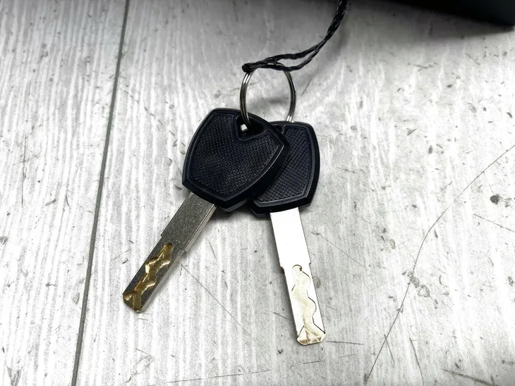 sejf-do-szuflady-amazon-basics-ds-110sam-czarny-przeznaczenie-na-klucze