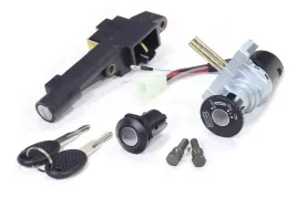 zestaw-zamkow-i-stacyjka-rms-do-skuterow-malaguti-f12-phantom-50-100