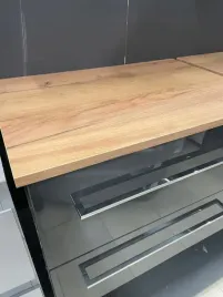szafka-trento-grafit-polysk-z-blatem-dab-craft-zloty-szerokosc-65-cm