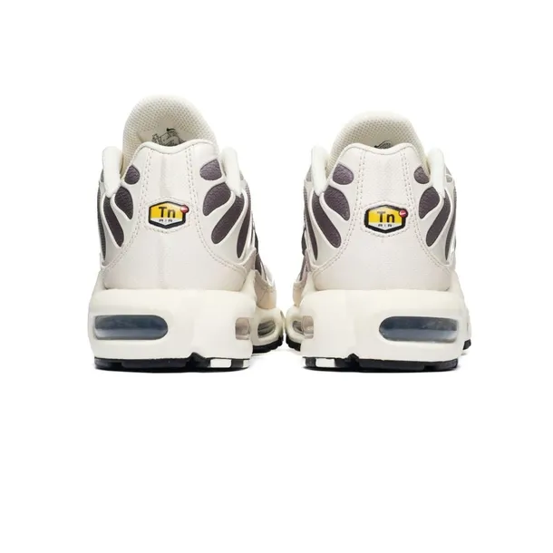 air-max-plus-kod-producenta-dm0032106-rozmiar-475