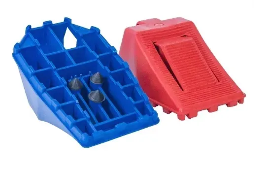 klin-pod-kolo-samochodowy-kliny-blokada-hamulec-stan-nowy