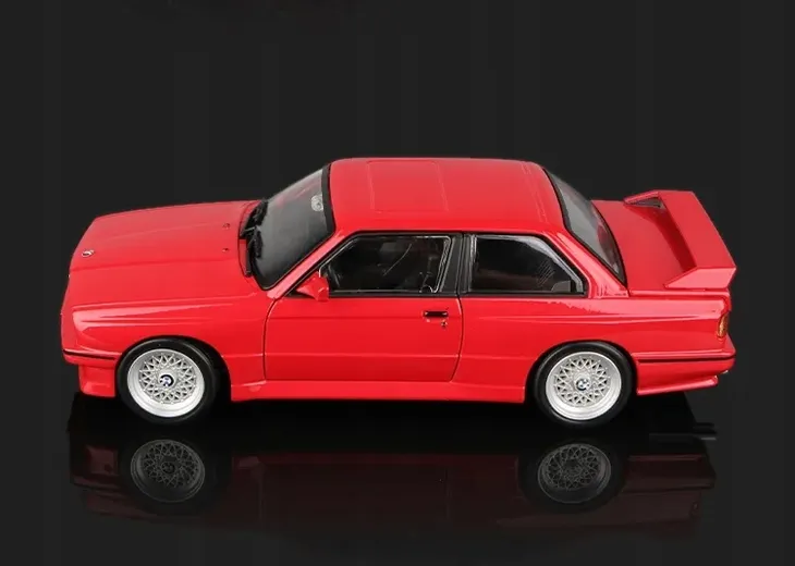 bmw-m3-e30-1988-1-24-model-bburago-18-21100-marka-bburago