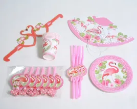 zestaw-urodzinowy-talerzyki-kubeczki-flaming-party