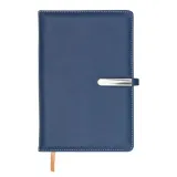 notes-la-mora-granatowy-bohater-inny