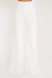 biale-proste-spodnie-materialowe-prettylittlething-s