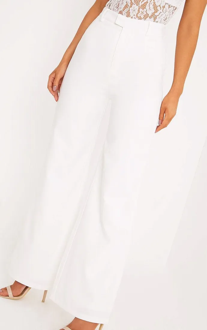 biale-proste-spodnie-materialowe-prettylittlething-s