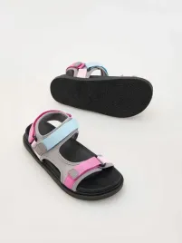 szare-sportowe-sandaly-reserved-37