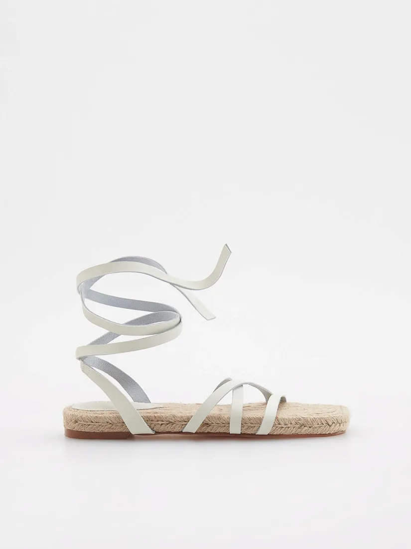 biale-wiazane-sandaly-reserved-41-stan-nowy