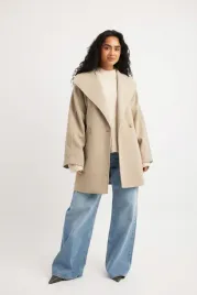 bezowy-plaszcz-elegancki-na-kd-l