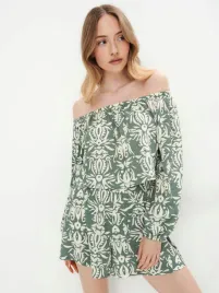 zielona-bluzka-ze-wzorem-i-odkrytymi-ramionami-mohito-xl
