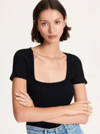 czarne-body-z-prazkowanej-dzianiny-reserved-l