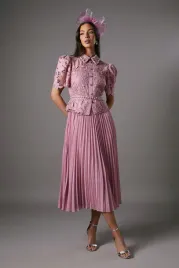 rozowa-sukienka-z-haftem-coast-m