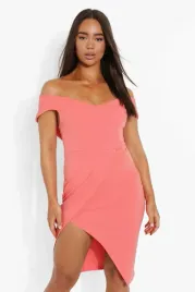 rozowa-sukienka-z-opadajacymi-ramionami-boohoo-xxl