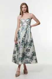 niebieska-sukienka-midi-z-nadrukiem-kwiatowym-i-cekinami-karen-millen-m