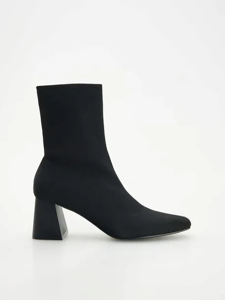 czarne-botki-na-obcasie-reserved-39-kod-producenta-5700y-99x