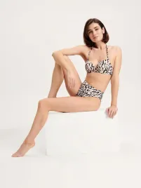 bezowy-dol-od-bikini-ze-wzorem-panterki-reserved-xl