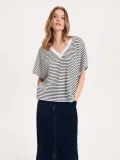bialy-t-shirt-w-paski-oversize-reserved-s