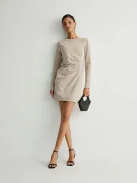 bezowa-sukienka-mini-z-dlugim-rekawem-reserved-xs