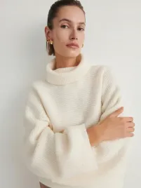 bialy-sweter-z-golfem-reserved-m