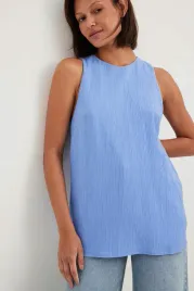 niebieska-bluzka-trapezowa-bez-rekawow-na-kd-s