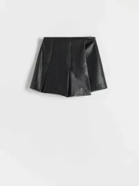 czarne-spodnico-spodenki-z-imitacji-skory-reserved-l