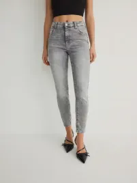 szare-spodnie-jeansowe-slim-push-up-reserved-xs