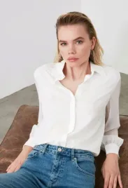 biala-przeswitujaca-koszula-trendyol-s