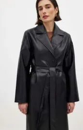 czarny-dlugi-skorzany-plaszcz-z-paskiem-na-kd-m