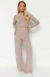 bezowy-miekki-zestaw-dresowy-trendyol-s