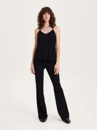 czarny-top-z-plisowanej-dzianiny-reserved-m