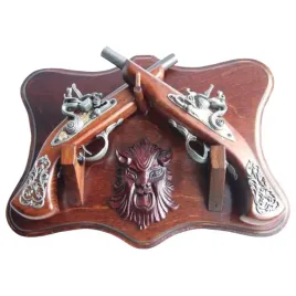 pistolety-skalkowe-na-zawieszce-z-xvii-w-wtr-241