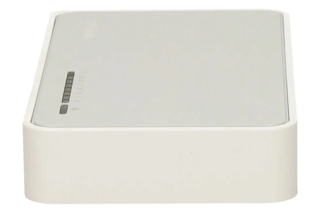 tp-link-sf1008d-switch-8-lan-desktop