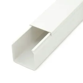 listwa-do-ukladania-kabli-kanal-kablowy-korytko-pokrywa-pcv-40x40-2m-bkk