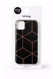 etui-iphone-11-xr-sinsay-czarne-geometryczne-zlote-linie