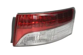 toyota-avensis-t27-08-12-sedan-lampa-tylna-prawa