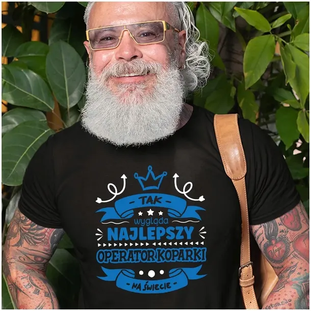 tshirt-najlepszy-dla-operatora-koparki-prezent-m-wzor-dominujacy-print-nadruk