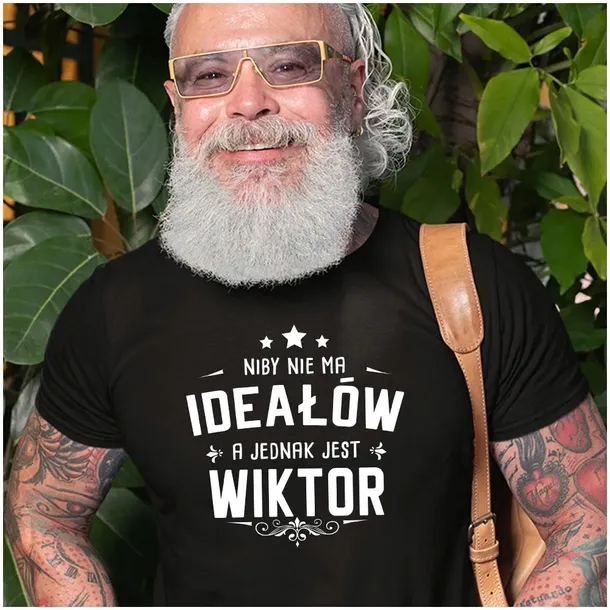 tshirt-bawelniany-idealny-wiktor-m-wzor-dominujacy-inny-wzor