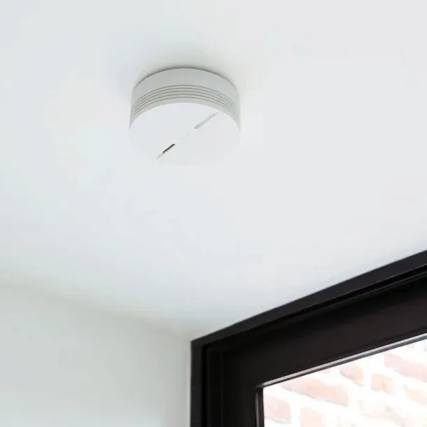 inteligentny-czujnik-dymu-netatmo-stan-nowy