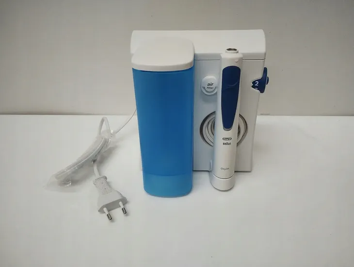 irygator-oral-b-oxyjet-md-20-stacjonarny-bialy-rodzaj-strumienia-ciagly-wirujacy-z-mikrobabelkami