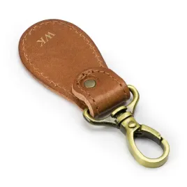 personalizowany-skorzany-brelok-solier-sa59-brazowy-vintage-skora-roslinnie