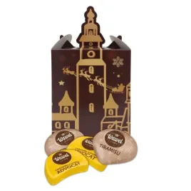 pudelko-zamek-praliny-smaku-advocat-tiramisu-czekoladki-wawel-800g