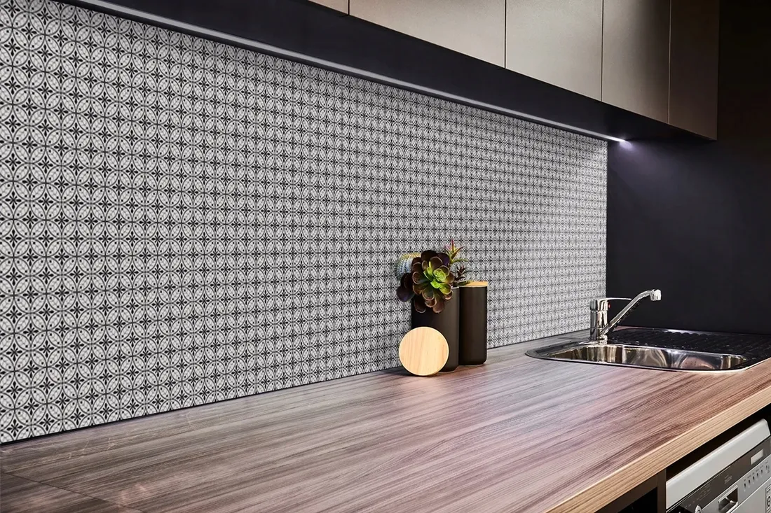 panel-scienny-podlogowy-indonezyjski-wzor-100x50cm