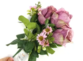 bukiet-roza-wys-40-cm-7-lodyg-4-glowki-rozy-7x6-cm-z-dodatkami-fioletowa