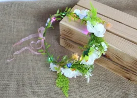 opaska-wianek-na-glowe-kolorowe-kwiaty-led-swiecacy-18-cm-sn56667