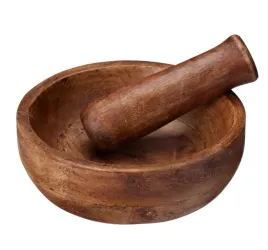 mozdzierz-do-przypraw-z-tluczkiem-drzewo-mangowca-naturalny-15cm