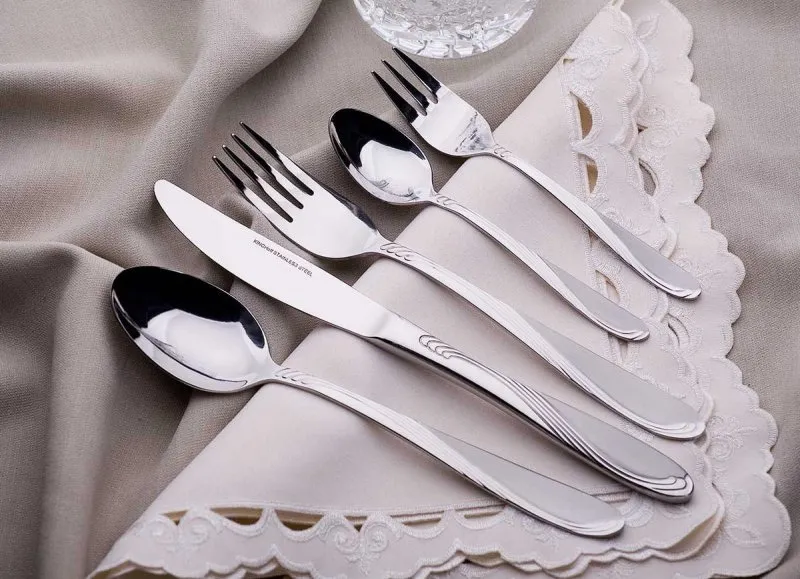 kinghoff-sztucce-72ele-satyna-kh-3554-stan-nowy