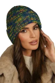 czapka-zimowa-w-ciekawych-kolorach-odcien-zielony-kamea-hasu